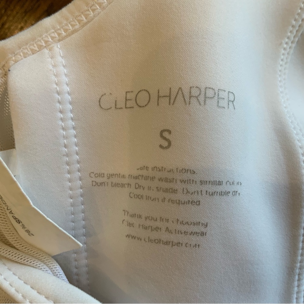 Cleo-Harper Sports Bra Size Small - Picture 4 of 4